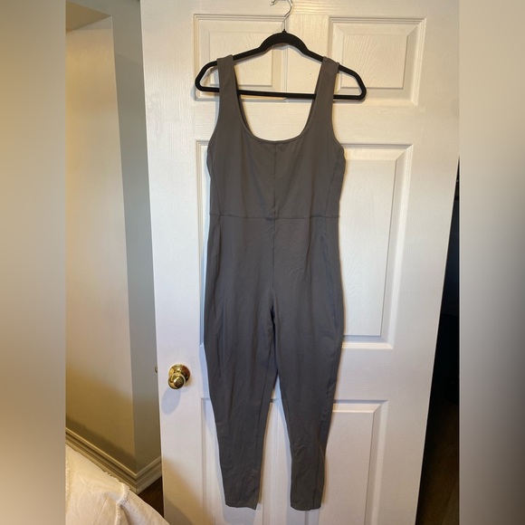 Dynamite Cami Active Jumpsuit Size Large - Picture 2 of 5